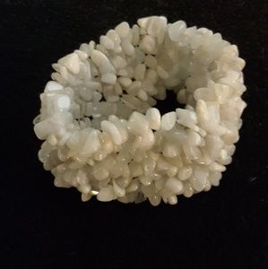 Quartz chip bracelet